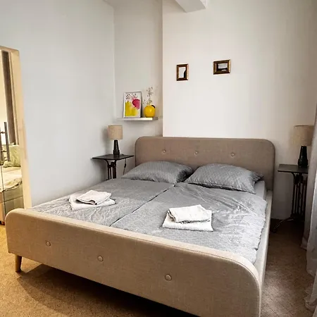 Modern In Apartman Prága